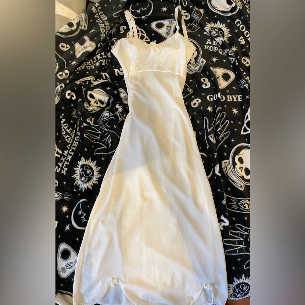 Vintage Montgomery Ward white nightgown with bows and lace